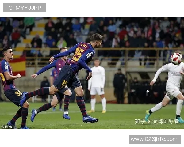 墨墨足球带你领略足球魅力与激情体验的全新旅程 墨墨足球带你领略足球魅力与激情体验的全新旅程