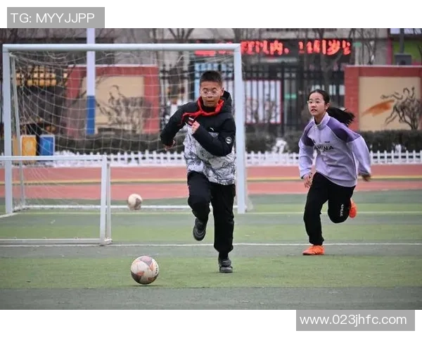 快乐练足球让孩子们在运动中成长与团结的精彩旅程 快乐练足球让孩子们在运动中成长与团结的精彩旅程